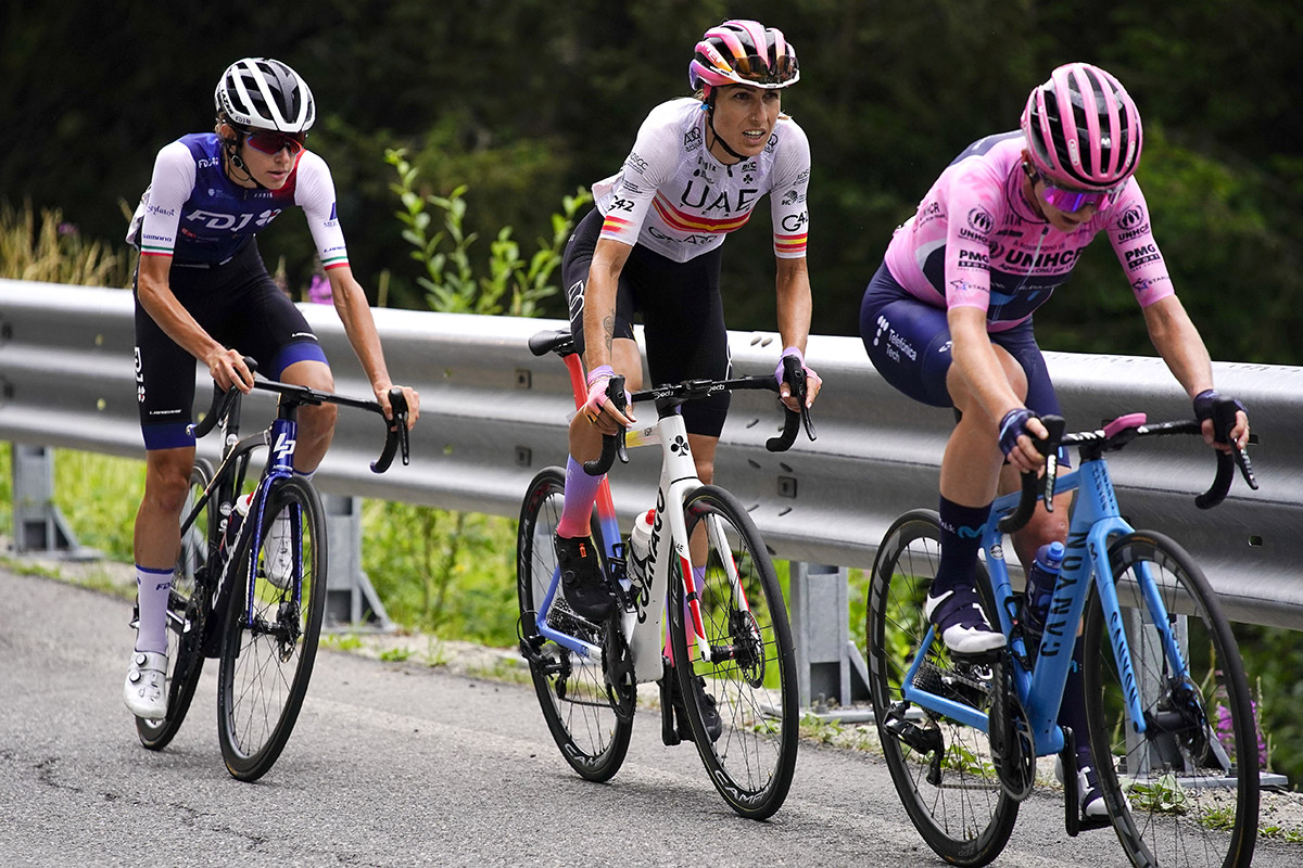 Il forcing di van Vleuten Giro Donne 2022 - credit sprintcyclingagency
