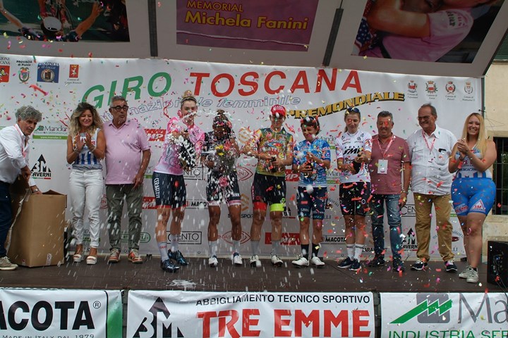 Le maglie dopo la prima tappa del Giro della Toscana Femminile 2022