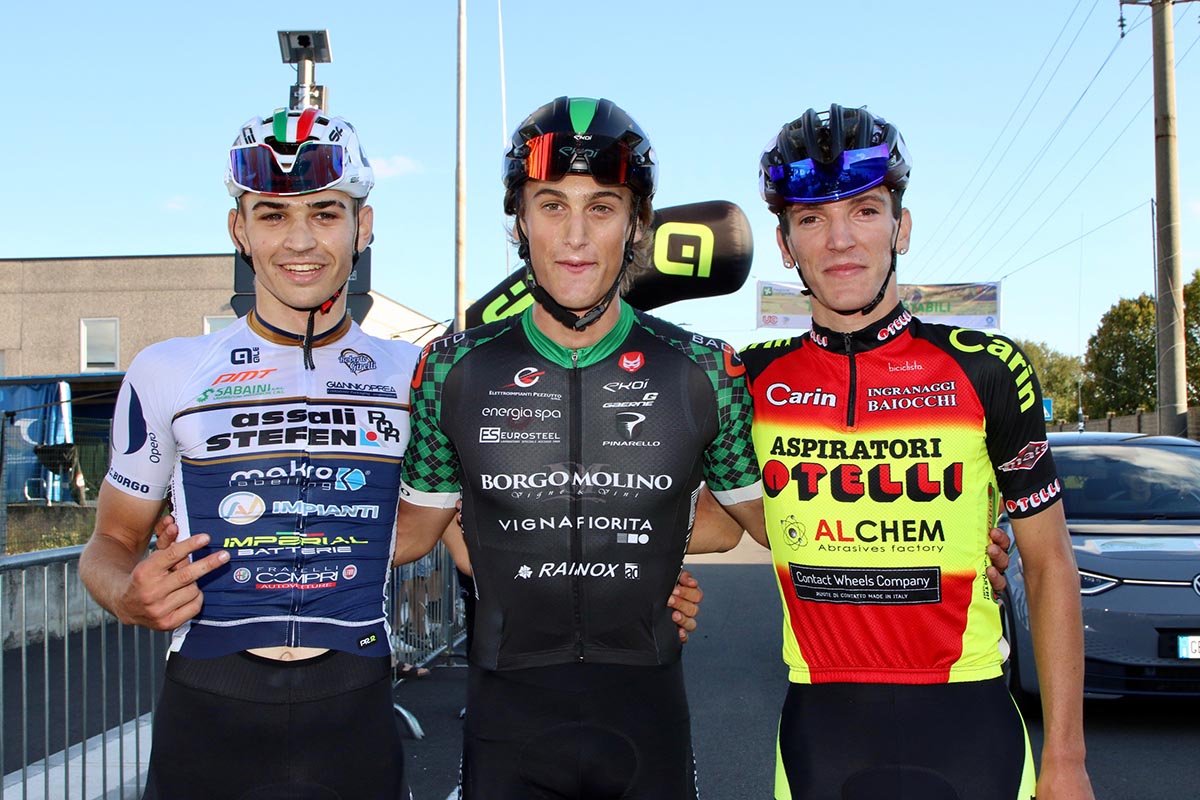Il podio di Marmirolo (foto Photobicicailotto)