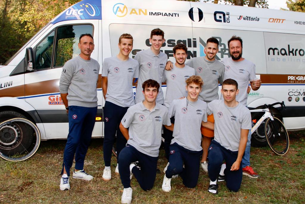 Assali Stefen Makro in festa a Sarzena di Paitone (foto Photobicicailotto)