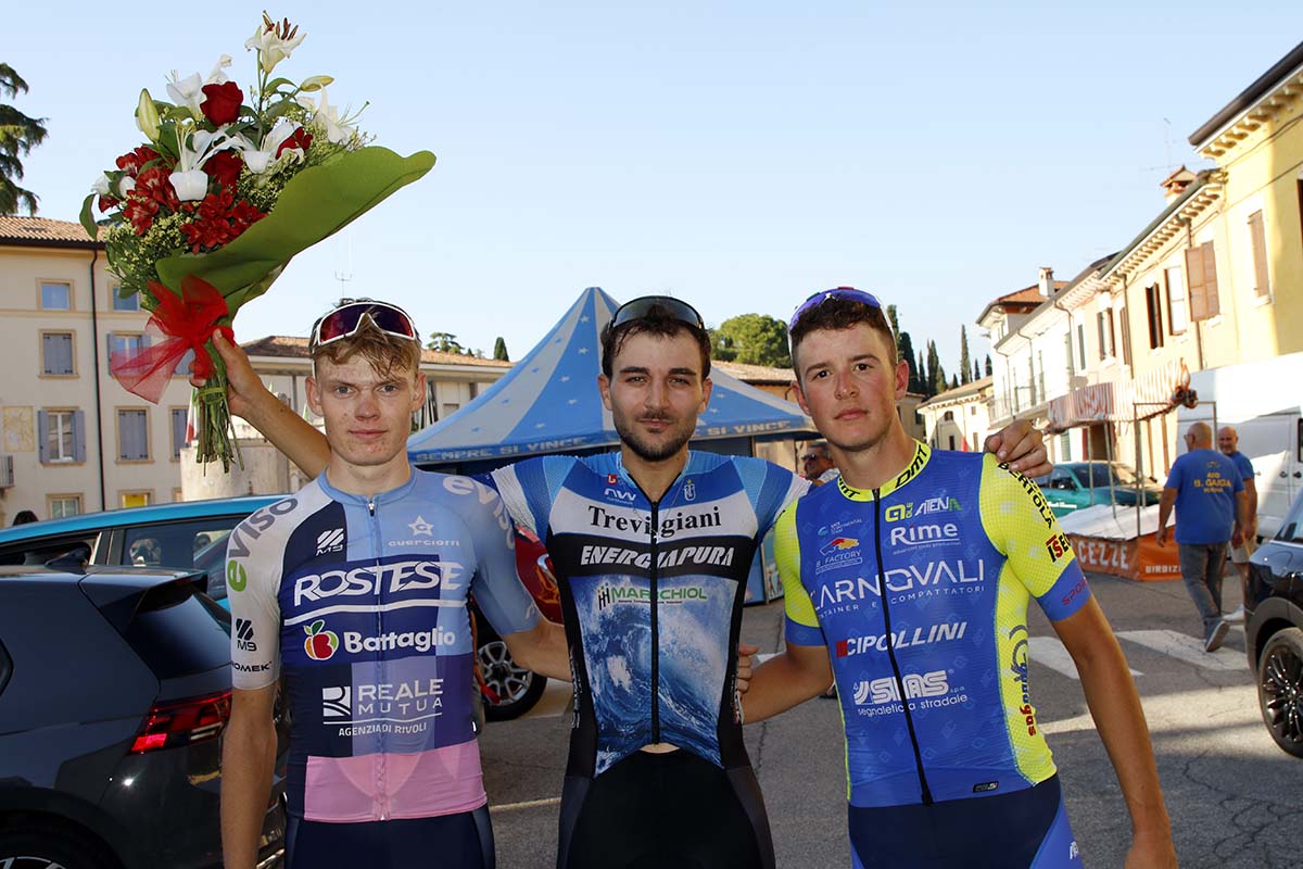 Il podio del Gp San Luigi di Sona (foto Photobicicailotto)