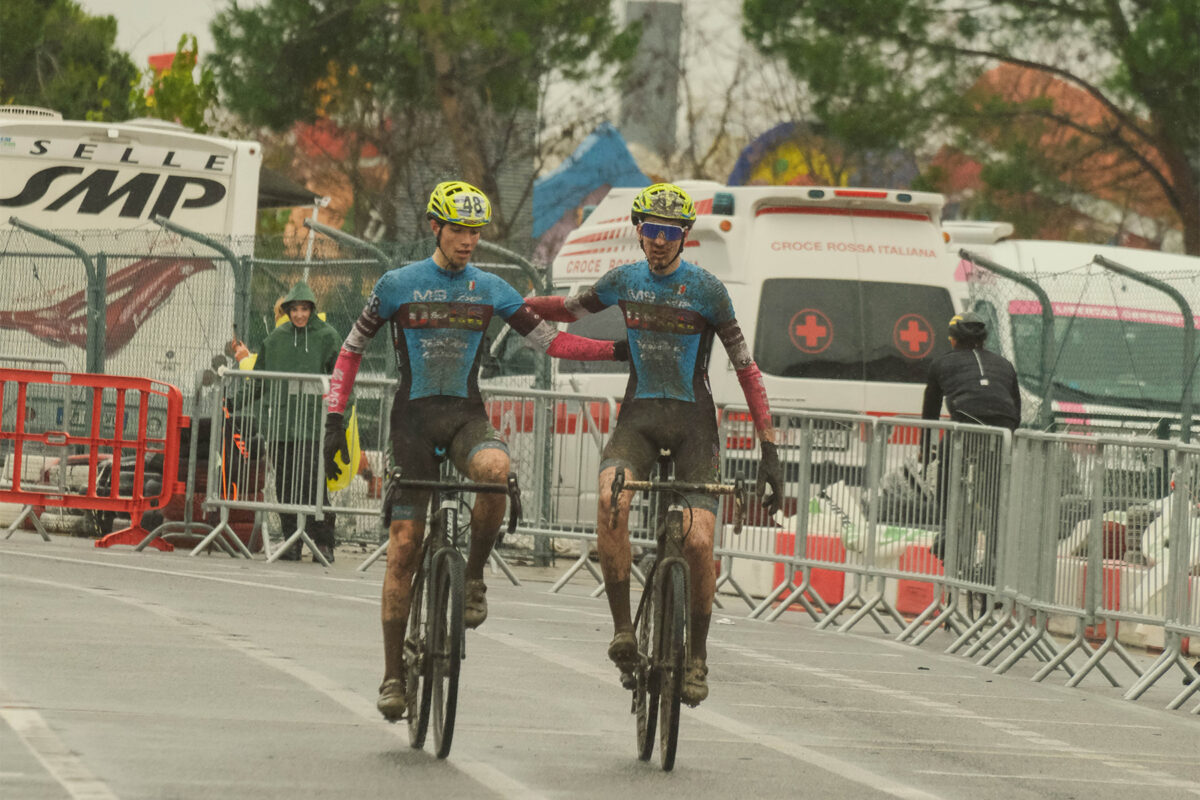 Stefano Viezzi e Tommaso Cafueri (DP66 Giant SMP); arrivo in parata a Jesolo - credit Lisa Paletti