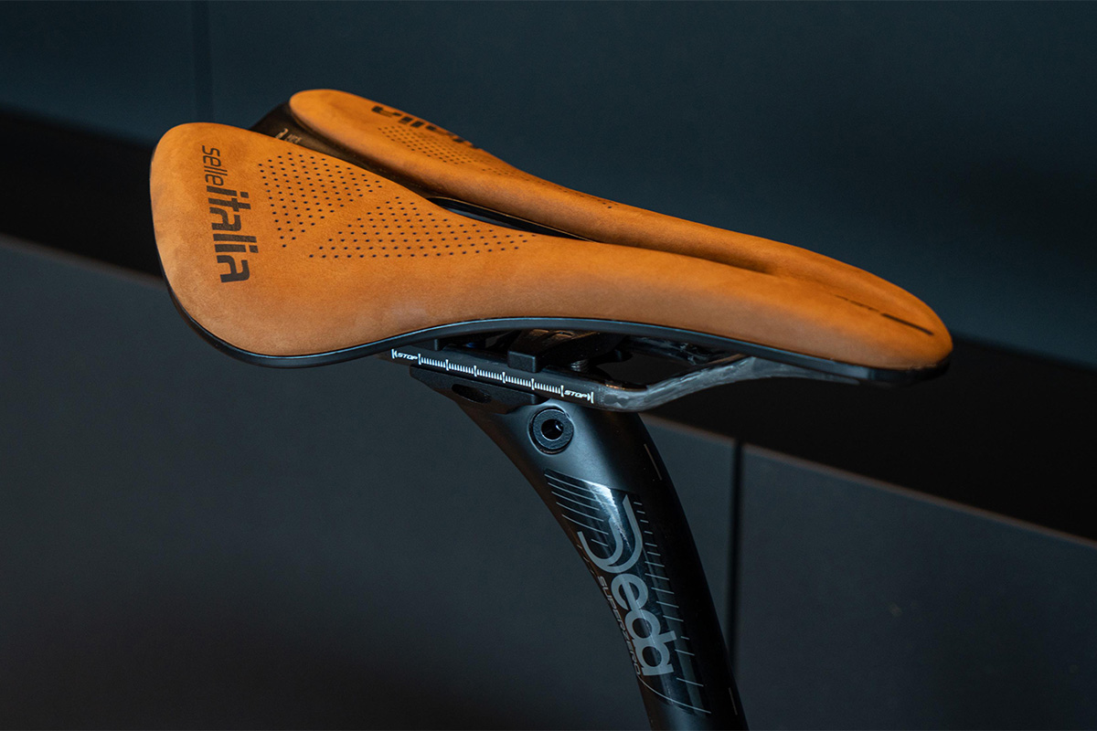 SELLE ITALIA_2023_Novus Boost Evo Nubuck_ph-credit_mattiaragni