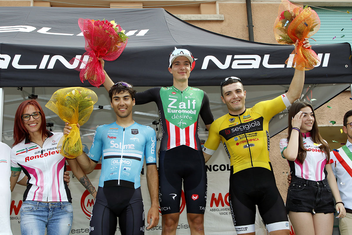 Il podio del 65° GP Roncolevà - Photo Credit Photobicicailotto