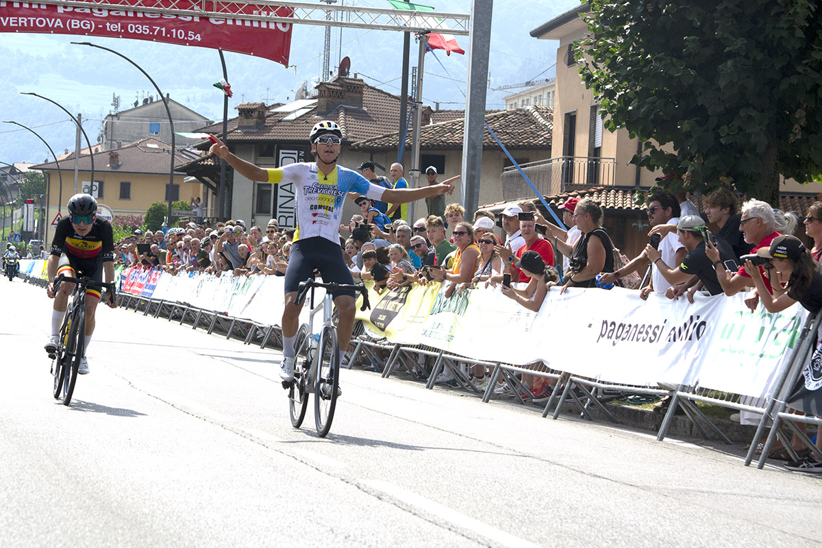 Davide Donati vince il Trofeo Comune di Vertova prima prova della 2 Giorni di Vertova