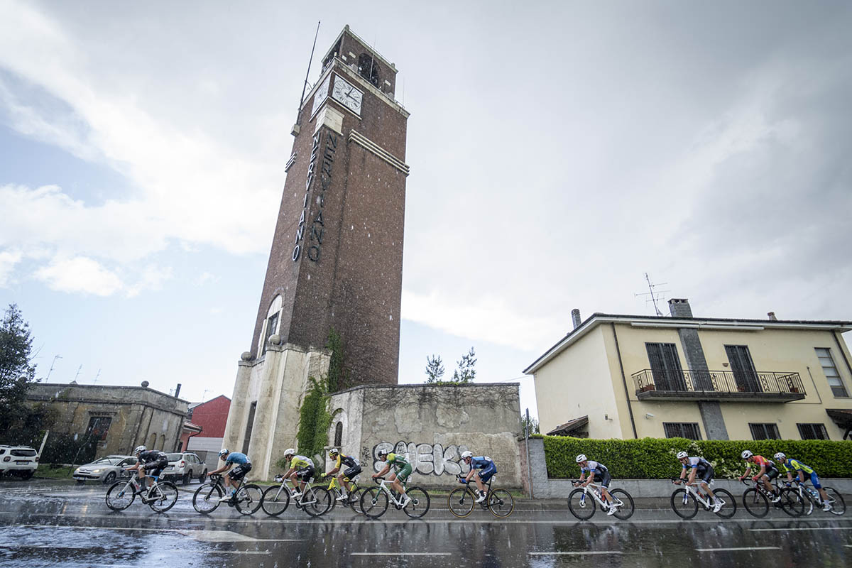 Il passaggio dalla Torre di Nerviano (foto Elena Di Vincenzo)