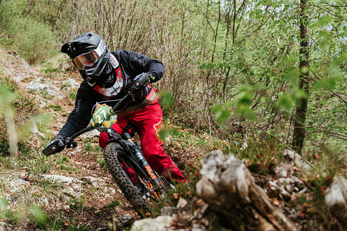 La FUNduro, un percorso a tappe con in primo piano il divertimento in sella - credits Desire Lines