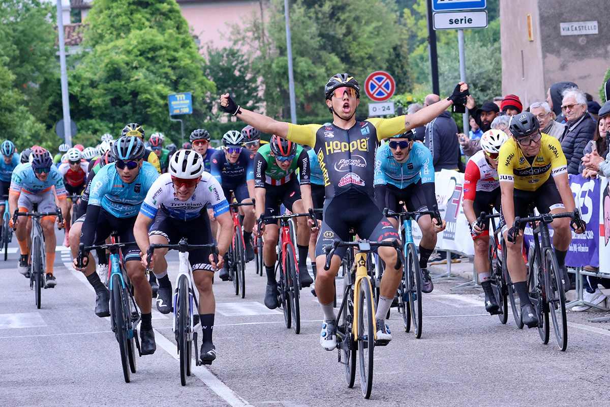 Nicolas Gomez vince il 45° GP San Bernardino - credit Photobicicailotto