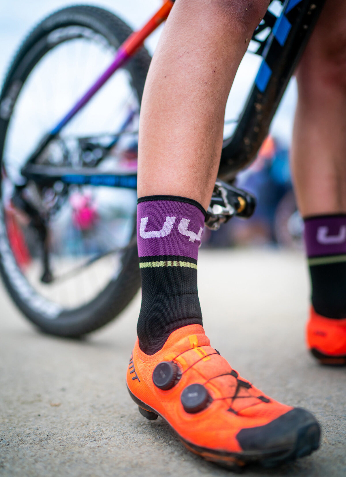 UYN Cycling One Light, le calze di UYN senza elastico