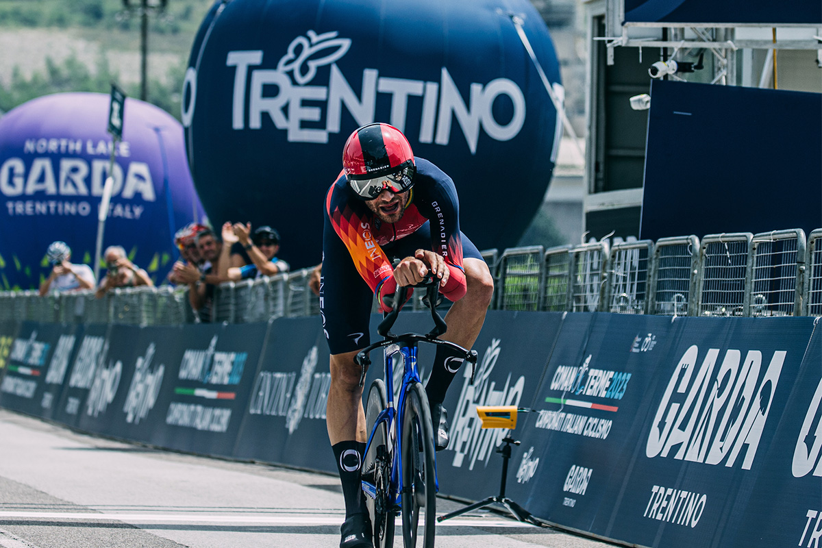 Filippo Ganna all'arrivo degli Italiani a cronometro degli Elite a Comano Terme - credit Tornanti.cc