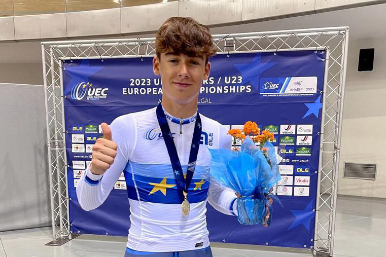 Lo junior Davide Stella medaglia d'oro nello scratch agli Europei pista JRS:U23 - credit Federciclismo