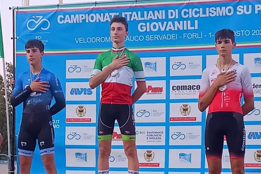 Campionati italiani pista. Il podio dell'Omnium esordienti con Lorenzo Milani