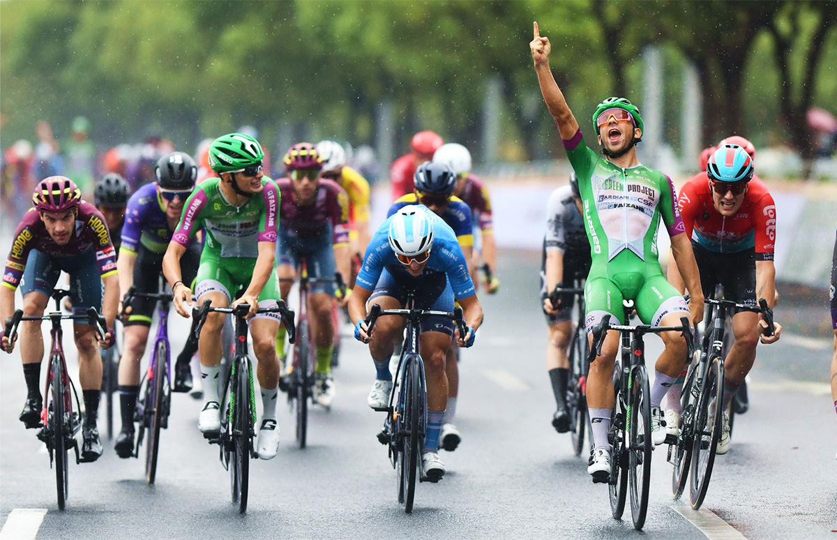 Enrico Zanoncello vince la prima tappa del Tour of Taihu Lake - credit Sprint Cycling Agency