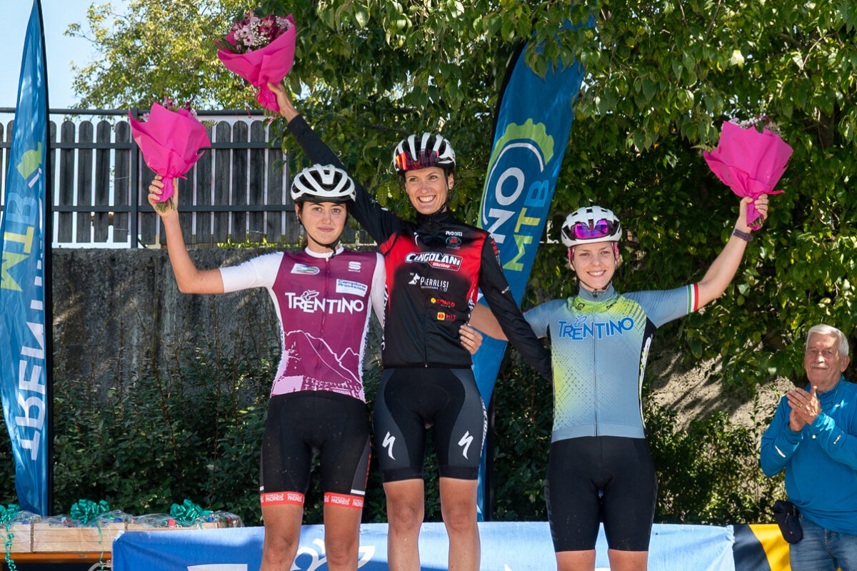 Il podio femminile della Valdinon bike 2023 - credit Bruno Battocletti