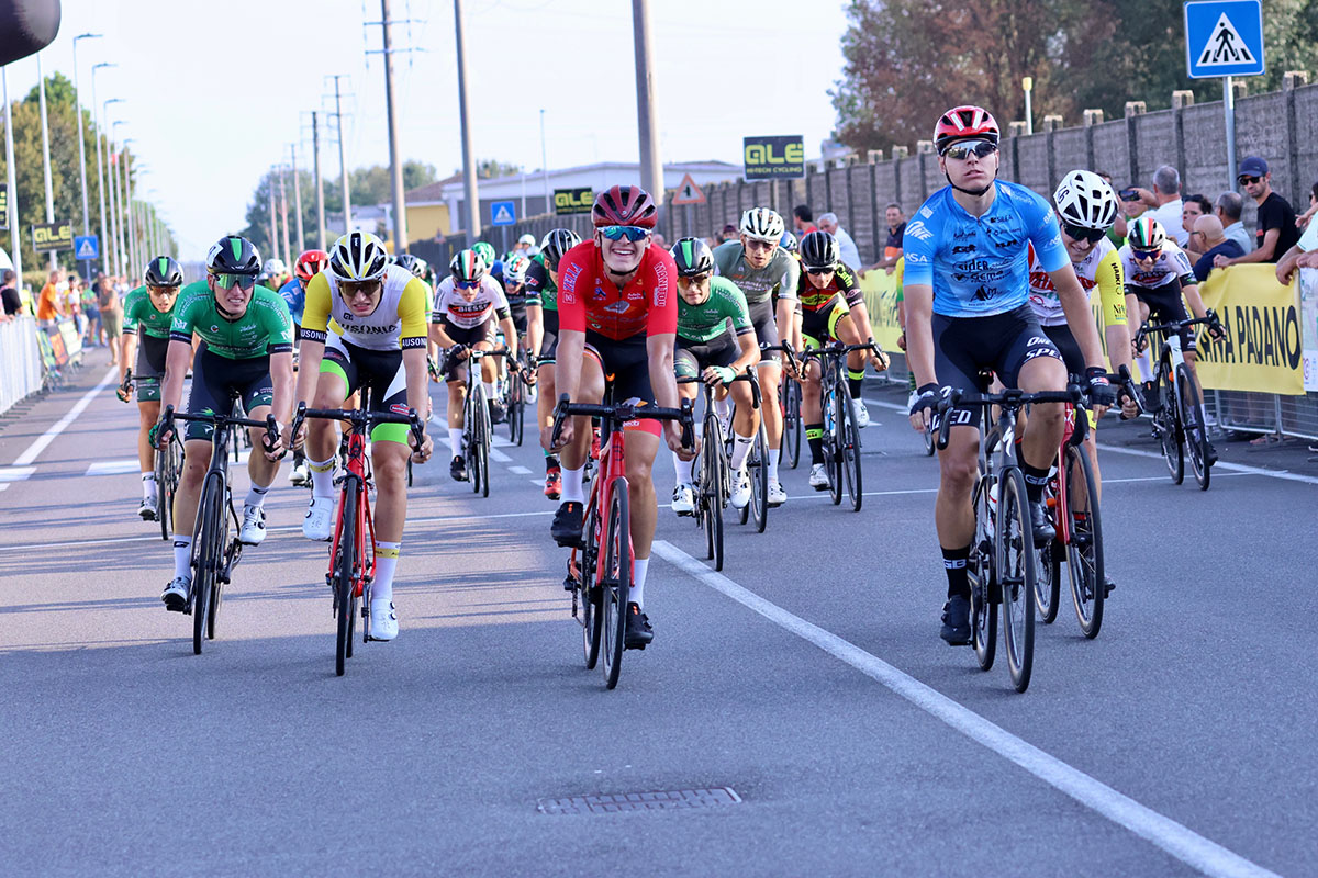 Matteo Fiorin vince a Marmirolo il 3° Trofeo Prati Stabili - credit Photobicicailotto