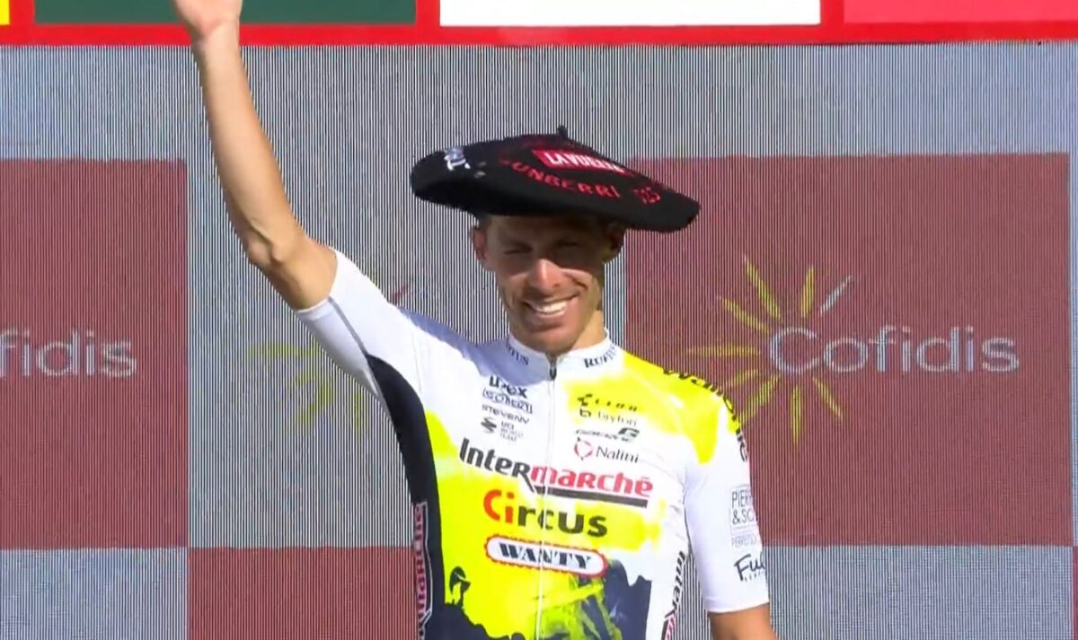 Rui Costa sul podio della 15° tappa della Vuelta a Espana