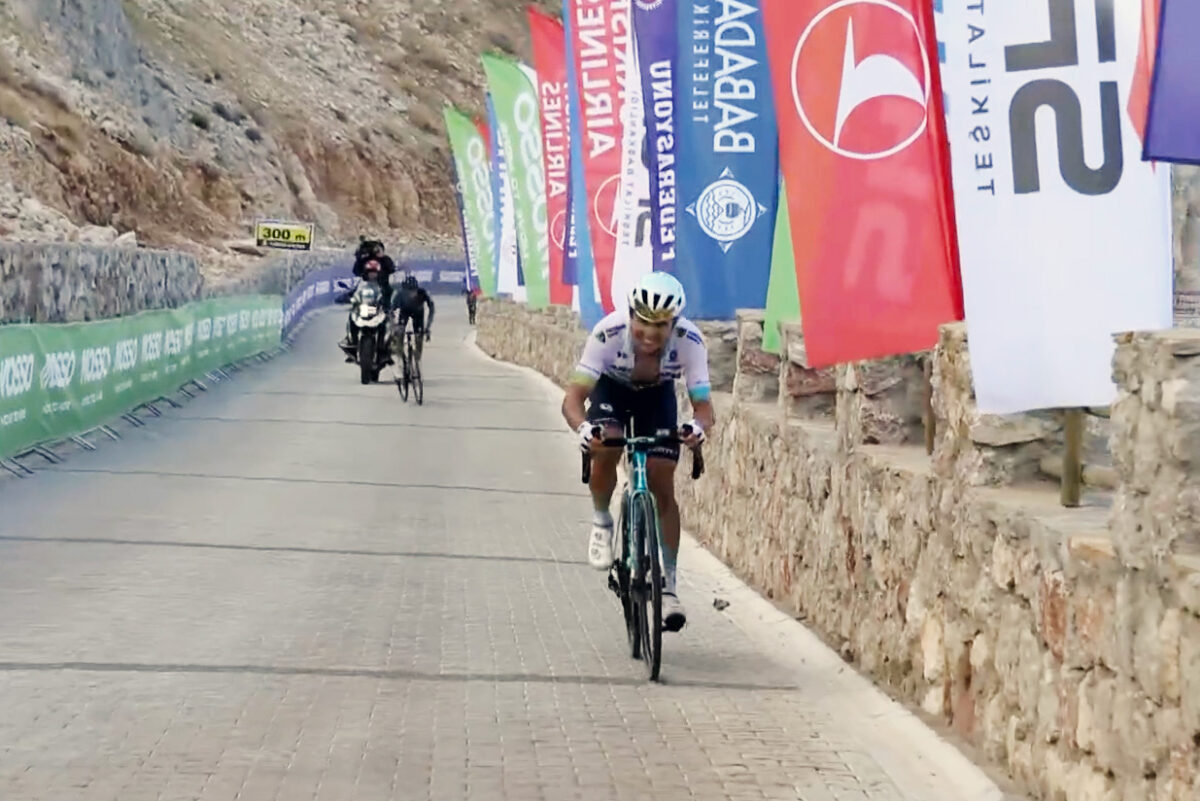 Alexey Lutsenko vince la terza tappa del Giro di Turchia