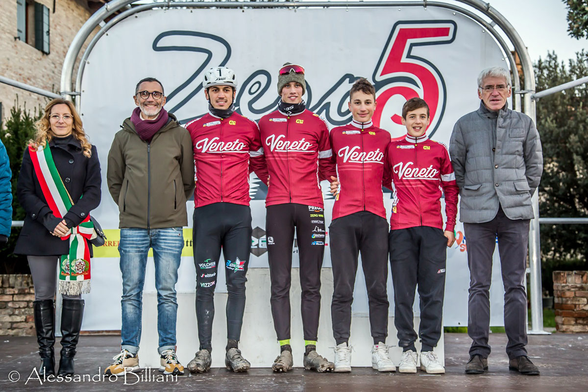 Alcuni dei campioni regionali veneti di ciclocross 2023 - credit Alessandro Billiani