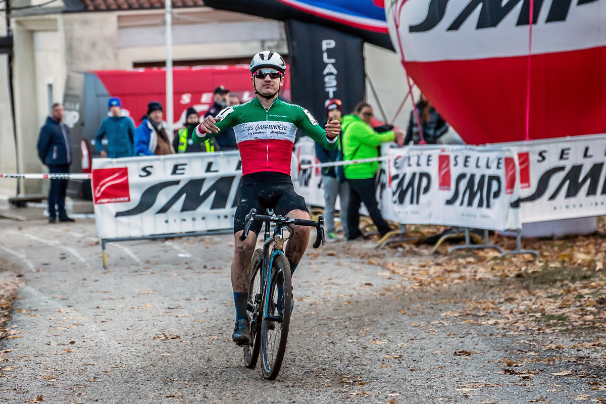 Filippo Fontana vince a Vittorio Veneto - credit Alessandro BIlliani