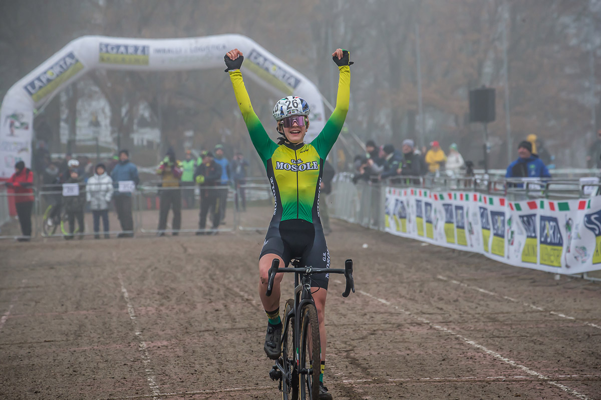 Matilde Carretta vince il campionato italiano ciclocross tra le esordienti 2° anno - credit Alessandro Billiani