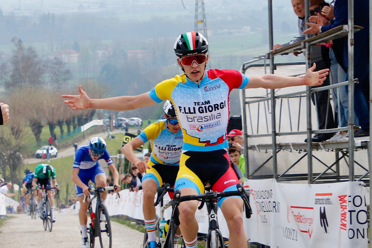 Elia Andreaus vince la 2° Piccola Liegi delle Bregonze - credit Photobicicailotto