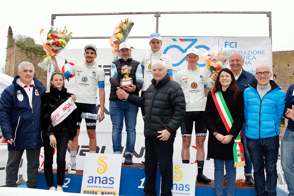 Il podio del Memorial Mantovani - credit Photobicicailotto