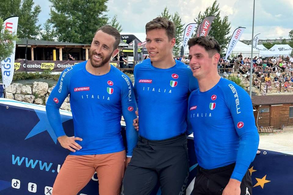 Il terzetto italiano medaglia d'argento agli Europei Bmx di Verona - credit Federciclismo