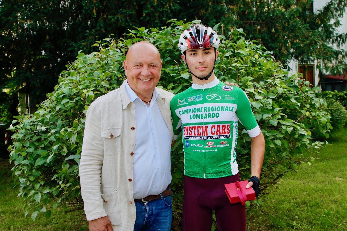 Stefano Pedrinazzi con Elia Cassani, nuovo campione lombardo degli U23 - credit Photobicicailotto