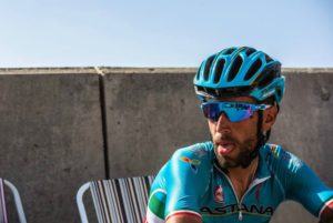 Vincenzo Nibali, stanco ma soddisfatto dopo la vittoria