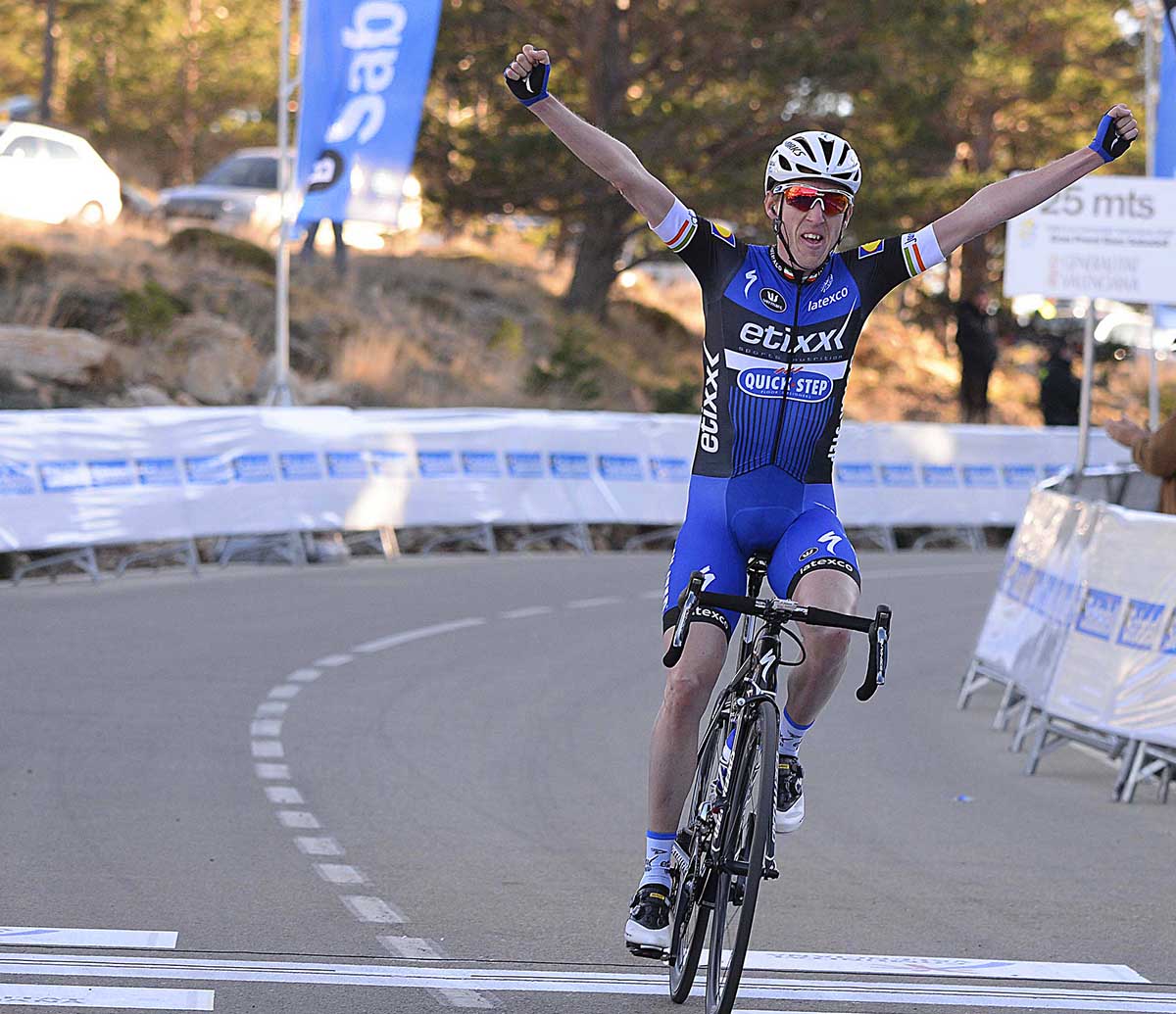 Daniel Martin vince solitario la prima tappa della Volta a la Comunitat Valenciana