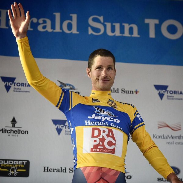Will Clarke (Drapac) vincitore del prologo e primo leader dell'Herald Sun Tour