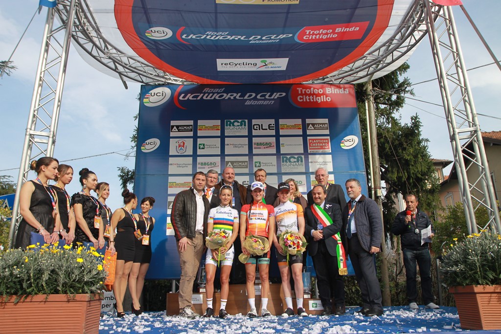 Podio finale del Trofeo Alfredo Binda 2016 (foto Fabiano Ghilardi)