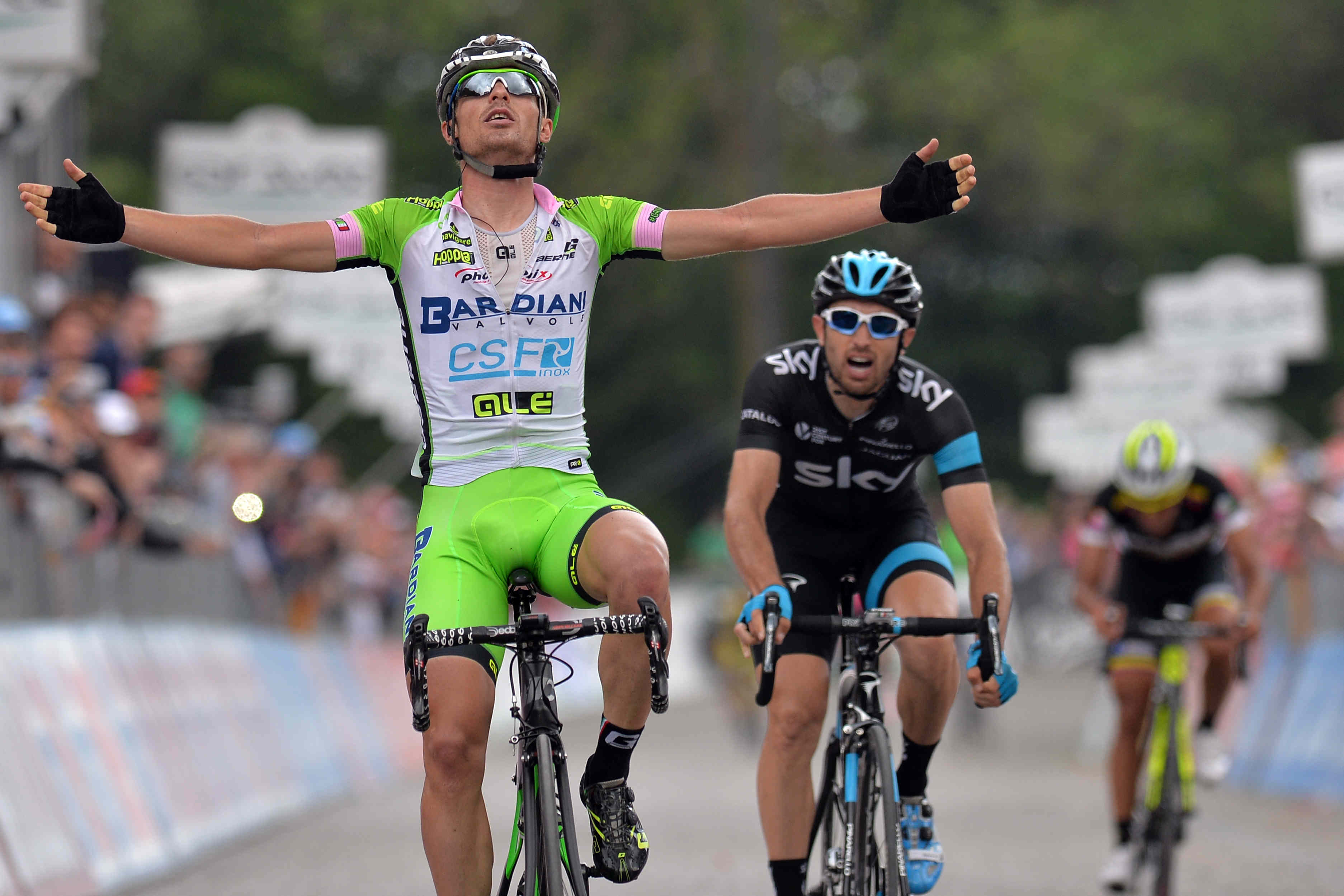 Enrico Battaglin vince ad Oropa la tappa 14 del Giro d'Italia 2014 (foto LaPresse)
