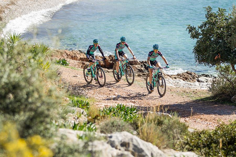 Stephane Tempier, Gerhard Kerschbaumer e Jan Vastl del Bianchi Countervail, pronti al debutto
