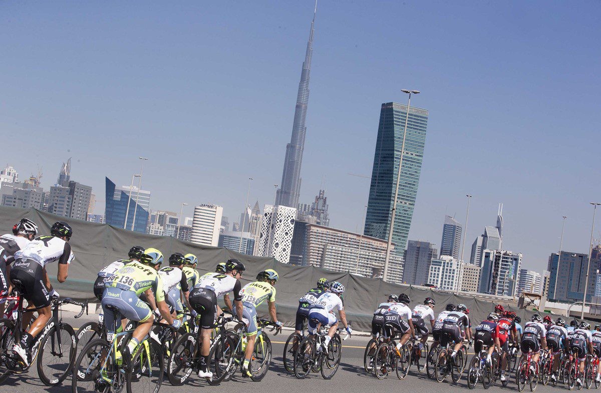 Un passaggio suggestivo della terza tappa del Dubai Tour (foto ANSA)