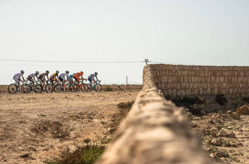 Suggestivo passaggio della quarta tappa del Tour of Qatar