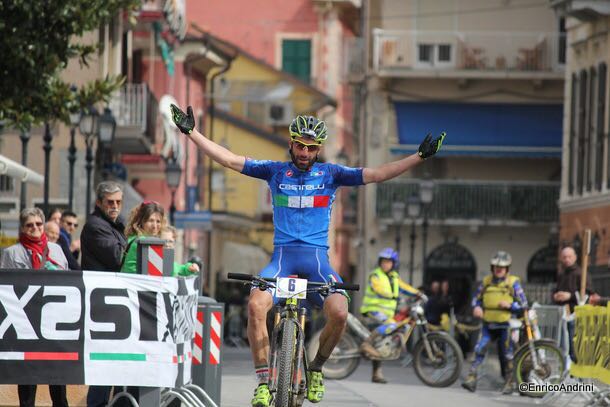 Johnny Cattaneo vince la GF Muretto di Alassio