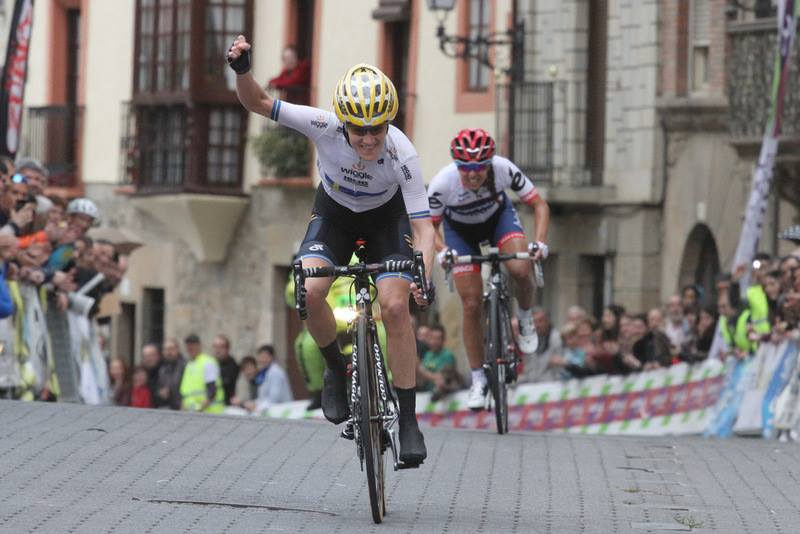 Emma Johansson vince la prima tappa della Euskal Emakumeen Bira