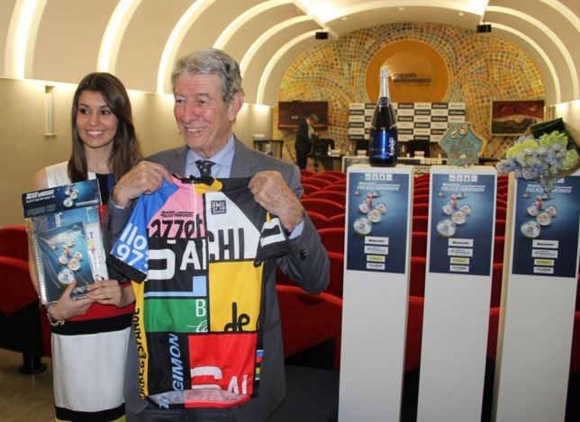 La maglia celebrativa della 20esima edizione della Felice Gimondi (foto Vitesse)