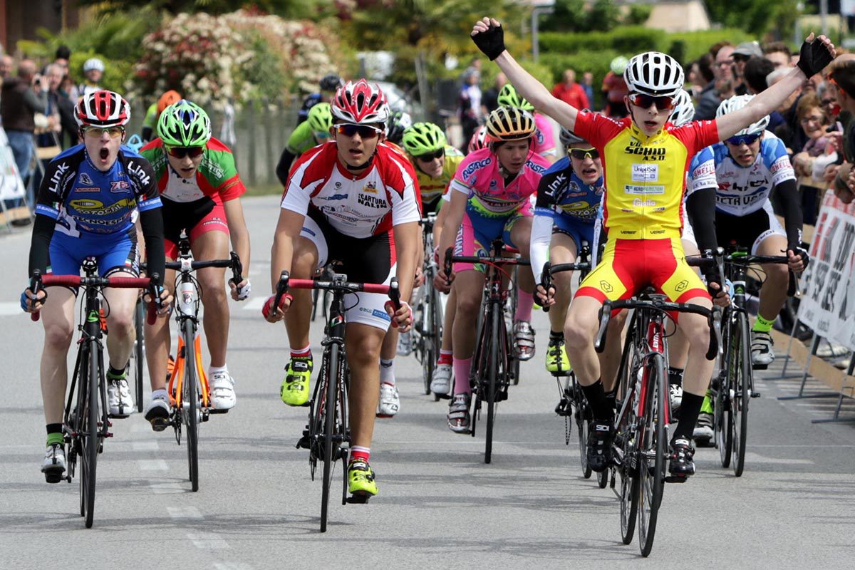 Davide De Pretto (Vc Schio 1902) vince la gara Esordienti 2° anno di Tezze sul Brenta