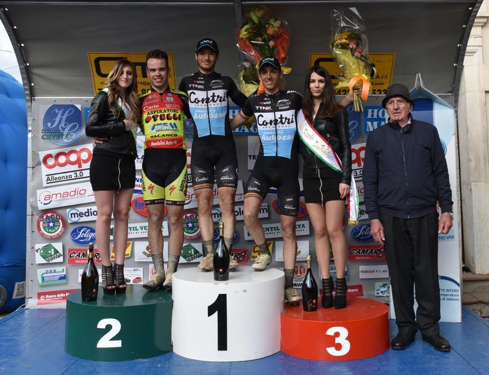 Il podio del Gp Sportivi di Sovilla con Mozzato, Gazzoli e Zana