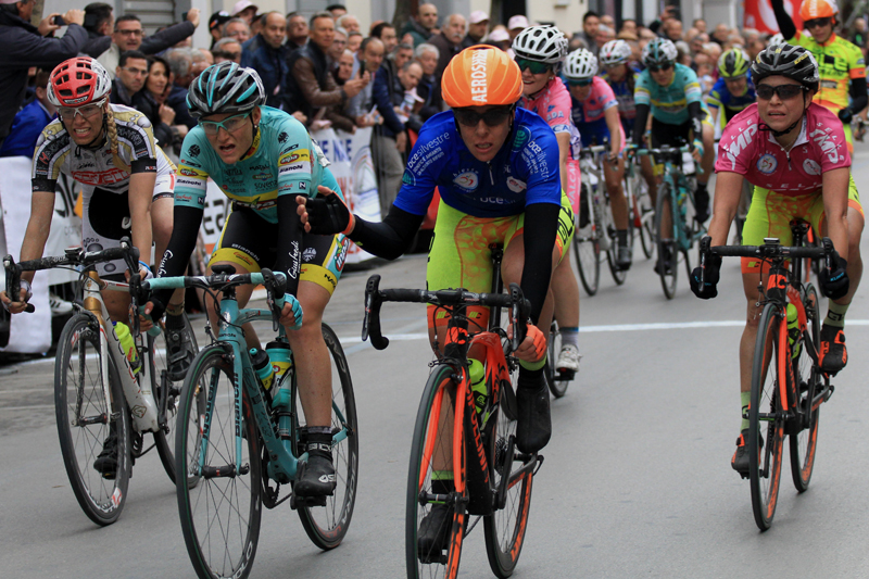 Marta Bastianelli vince anche l'ultima volata del Giro della Campania in Rosa