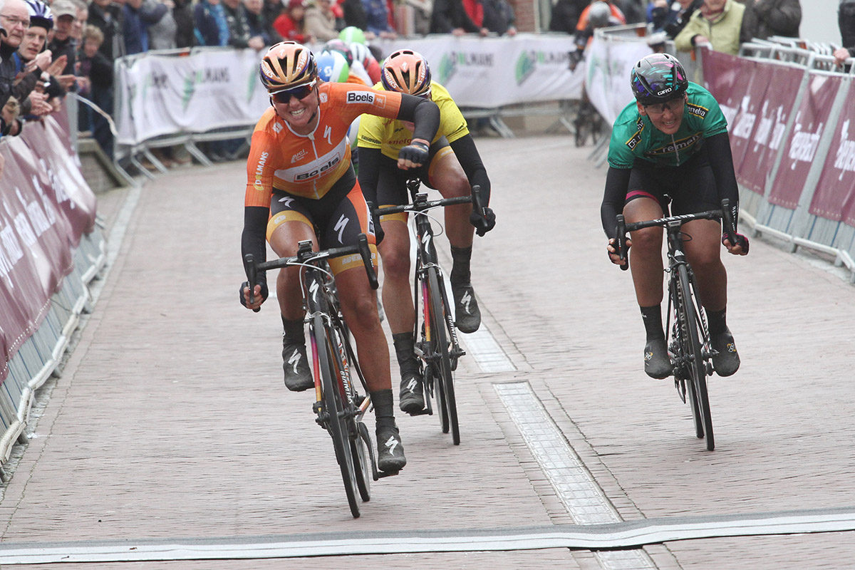 Chantal Blaak vince Winsum la seconda tappa dell'Energiewacht Tour