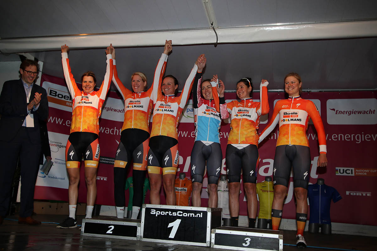 Energiewacht Tour, la Boels-Dolmans festeggia la vittoria nella cronosquadre d'apertura