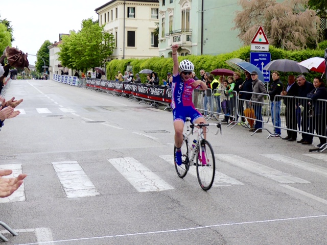 La vittoria di Chiara Consonni a Breganze