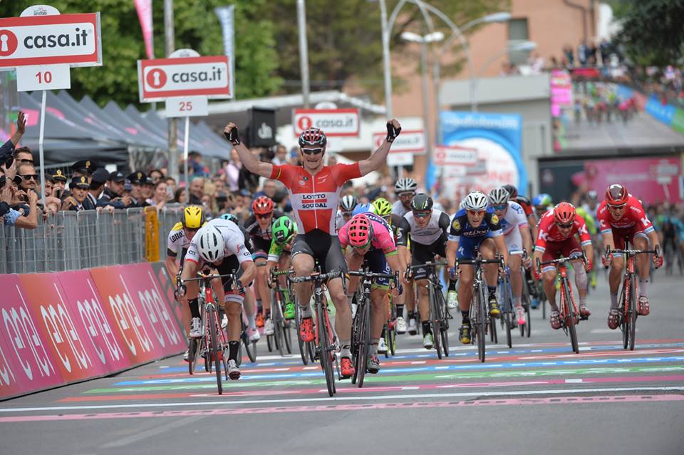 A Foligno bis di André Greipel al Giro d'Italia 2016