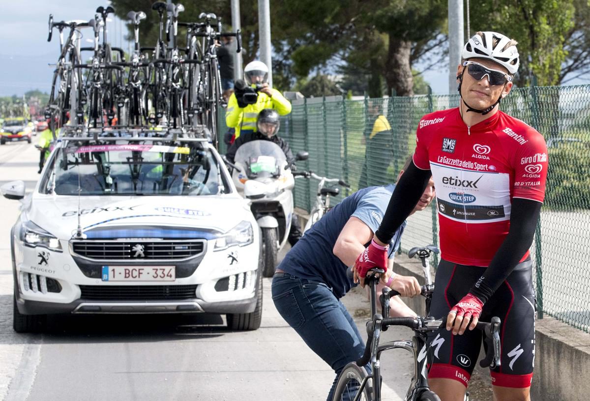 Il disappunto di Marcel Kittel dopo la foratura