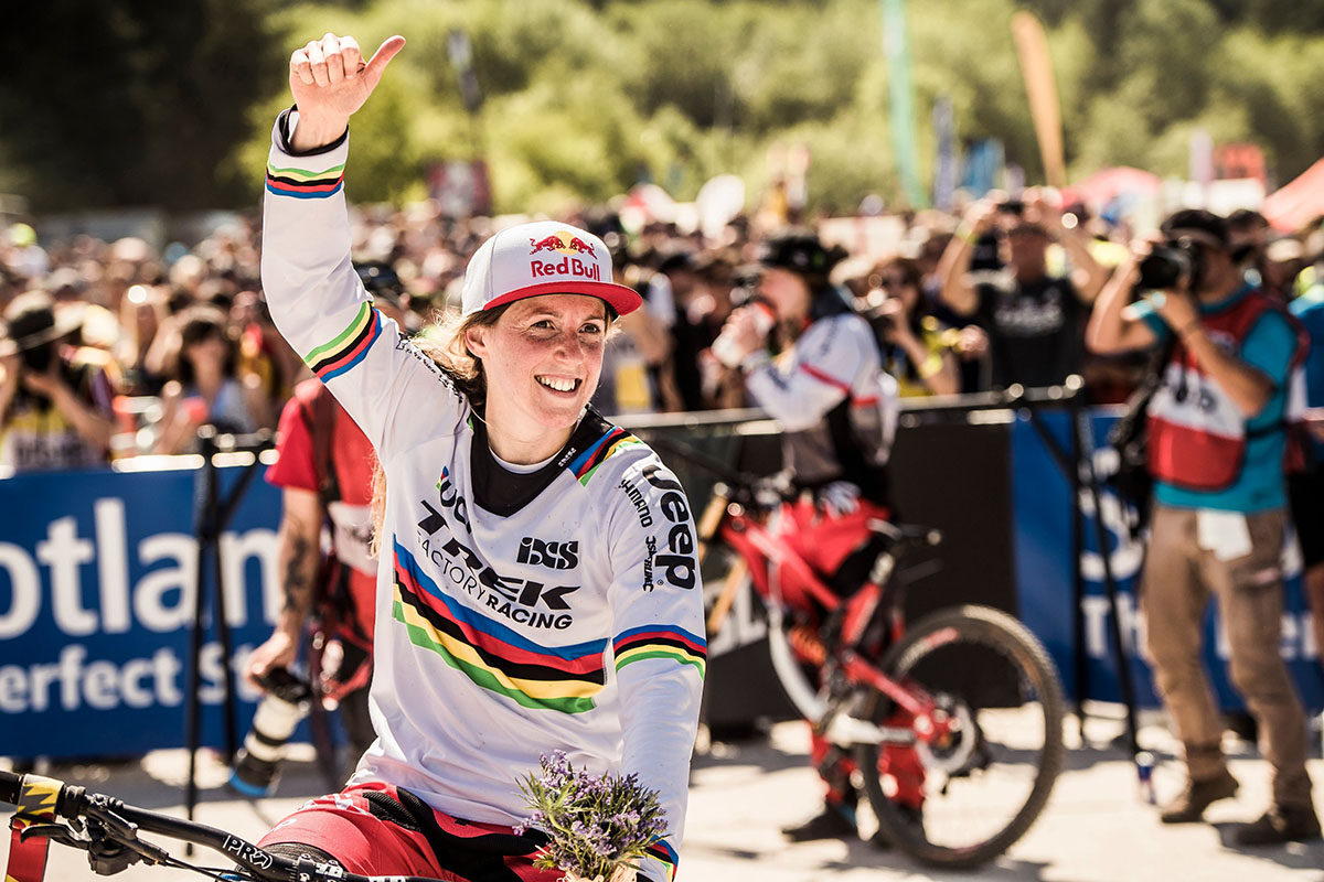 La britannica Rachel Atherton vince la prova di casa