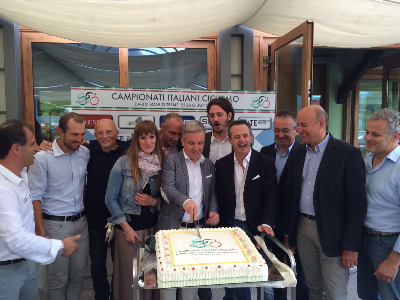 Il taglio della torta