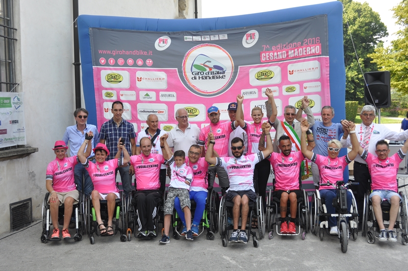 Tutte le maglie della tappa di Cesano Maderno del Giro d'Italia Handbike